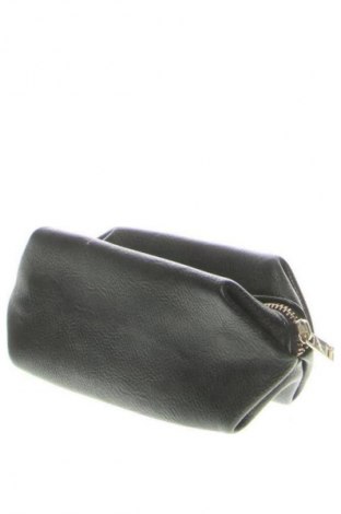 Несесер Gina Tricot, Цвят Черен, Цена 11,24 €