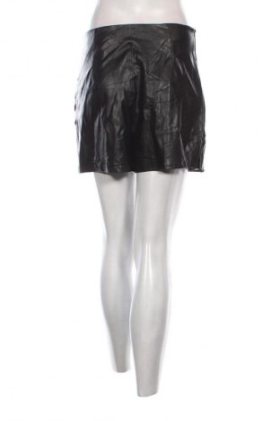 Fustă-pantalon Zara, Mărime M, Culoare Alb, Preț 27,99 Lei