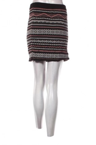 Пола About You, Размер M, Цвят Многоцветен, Цена 2,04 €