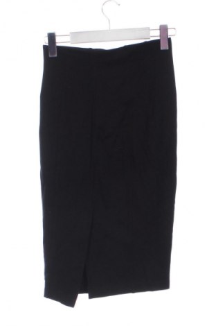 Пола H&M, Размер XS, Цвят Черен, Цена 2,04 €