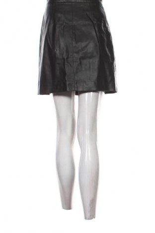 Пола H&M, Размер S, Цвят Черен, Цена 7,15 €