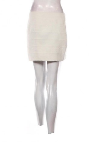 Пола H&M, Размер L, Цвят Екрю, Цена 13,00 €