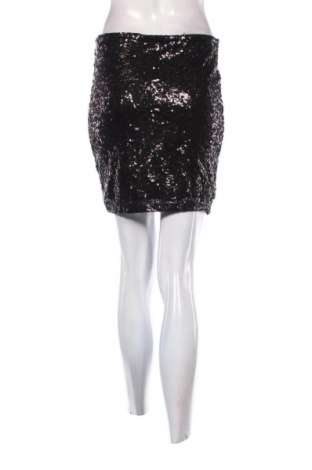 Пола H&M, Размер M, Цвят Черен, Цена 3,57 €