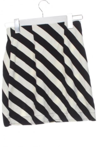 Пола H&M, Размер XS, Цвят Многоцветен, Цена 2,04 €