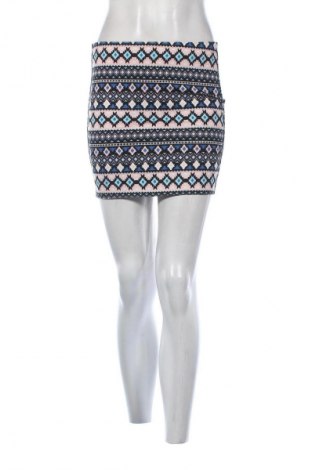 Пола H&M Divided, Размер M, Цвят Многоцветен, Цена 5,00 €