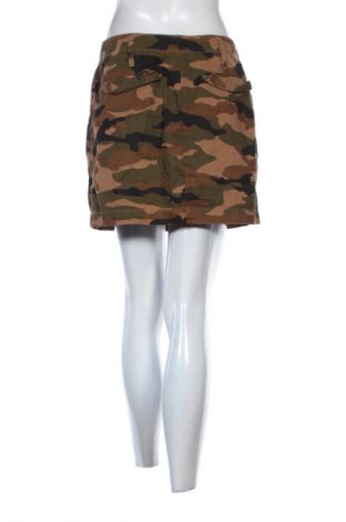 Пола H&M Divided, Размер M, Цвят Многоцветен, Цена 2,04 €