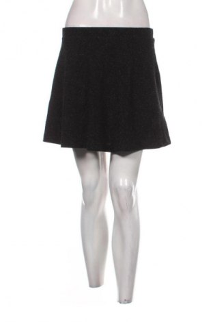 Sukně Luc-Ce, Velikost M, Barva Černá, Cena  79,00 Kč