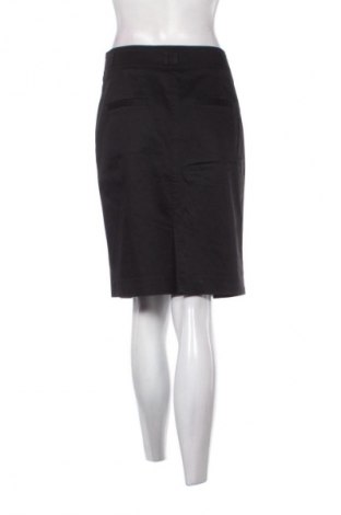 Пола Mango, Размер M, Цвят Черен, Цена 19,99 €