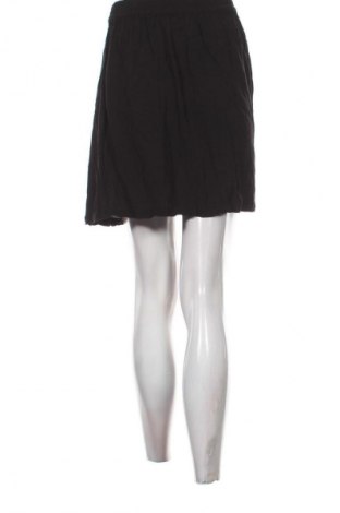 Пола Minimum, Размер S, Цвят Черен, Цена 28,12 €