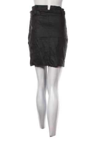 Φούστα NEW COLLECTION, Μέγεθος S, Χρώμα Μαύρο, Τιμή 4,99 €