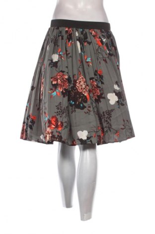 Пола ONLY, Размер M, Цвят Многоцветен, Цена 10,22 €