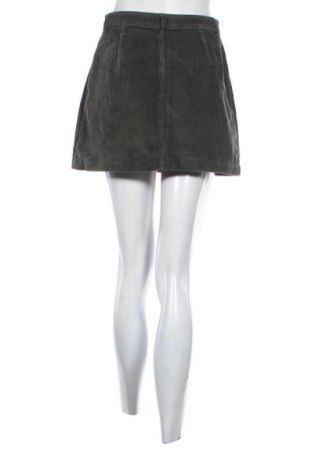 Пола ONLY, Размер S, Цвят Зелен, Цена 9,20 €