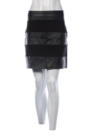 Spódnica ONLY, Rozmiar XL, Kolor Czarny, Cena 41,99 zł