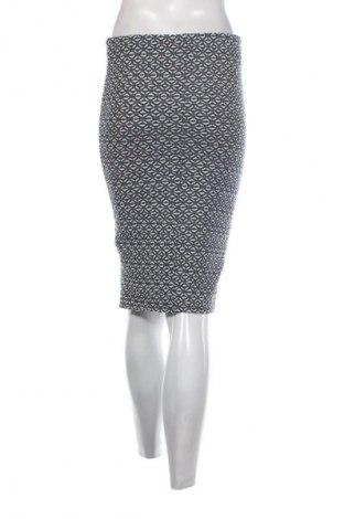 Пола Pull&Bear, Размер M, Цвят Многоцветен, Цена 5,11 €