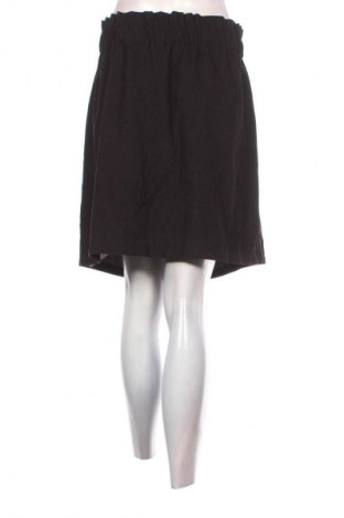 Пола SHEIN, Размер XXL, Цвят Черен, Цена 10,00 €