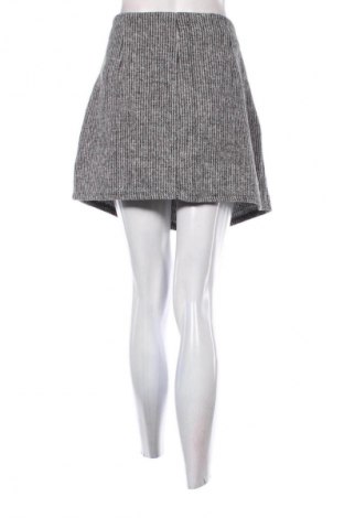 Пола SHEIN, Размер XL, Цвят Многоцветен, Цена 9,20 €