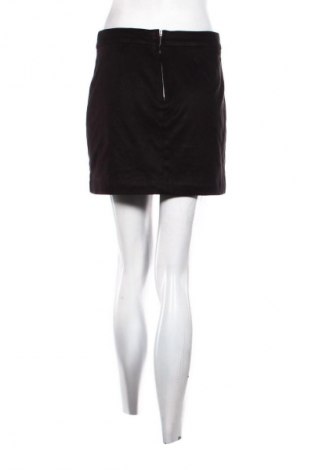 Пола Stradivarius, Размер S, Цвят Черен, Цена 10,22 €