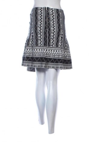 Пола U Collection, Размер XL, Цвят Многоцветен, Цена 2,55 €