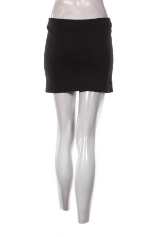 Пола Unbranded, Размер M, Цвят Черен, Цена 2,04 €