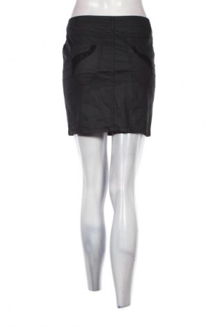 Fustă VILA, Mărime M, Culoare Negru, Preț 11,99 Lei