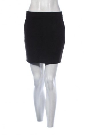 Пола Vero Moda, Размер L, Цвят Черен, Цена 7,66 €