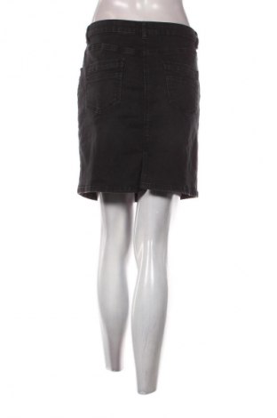 Sukňa Yessica, Veľkosť M, Farba Čierna, Cena  3,95 €