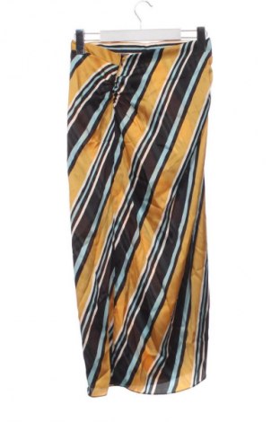 Пола Zara, Размер XS, Цвят Многоцветен, Цена 9,43 €