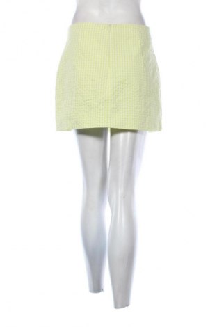 Пола Zara, Размер L, Цвят Многоцветен, Цена 9,20 €