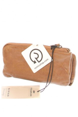 Portmonetka FREDsBRUDER, Kolor Brązowy, Cena 387,99 zł