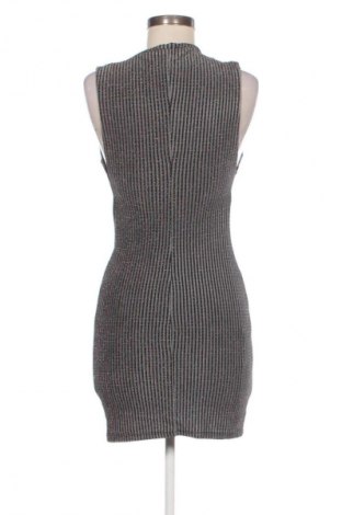 Kleid Bershka, Größe M, Farbe Mehrfarbig, Preis 20,00 €