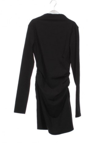 Рокля Bershka, Размер S, Цвят Черен, Цена 10,73 €