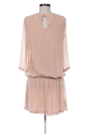 Rochie Bershka, Mărime M, Culoare Bej, Preț 94,99 Lei