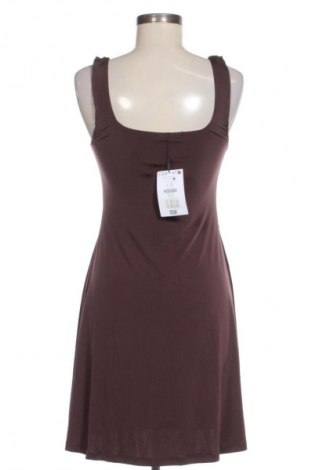 Rochie Bershka, Mărime L, Culoare Maro, Preț 137,99 Lei