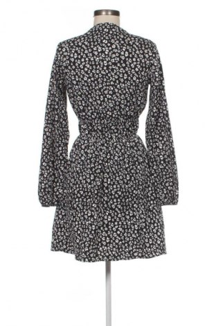 Φόρεμα Bershka, Μέγεθος M, Χρώμα Πολύχρωμο, Τιμή 6,99 €