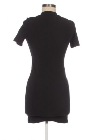 Rochie Bershka, Mărime M, Culoare Negru, Preț 40,99 Lei