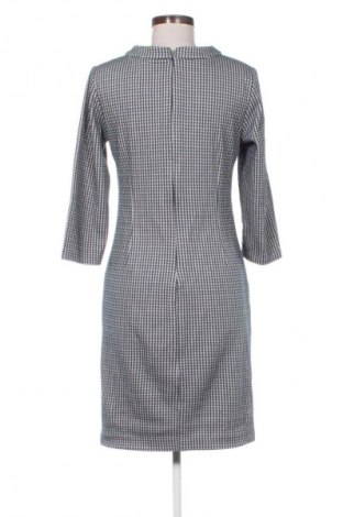 Рокля Boden, Размер M, Цвят Многоцветен, Цена 23,51 €