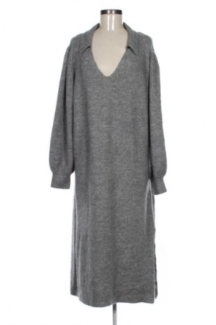 Рокля Body Flirt, Размер XL, Цвят Сив, Цена 5,62 €