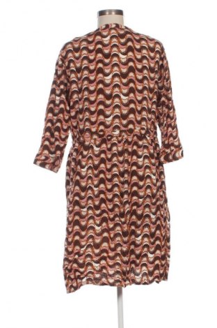 Φόρεμα Cream, Μέγεθος M, Χρώμα Πολύχρωμο, Τιμή 9,99 €