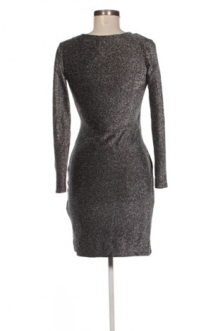 Sukienka Cropp, Rozmiar S, Kolor Srebrzysty, Cena 21,99 zł