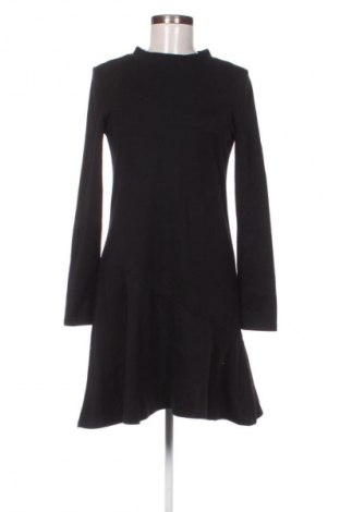 Рокля Edc By Esprit, Размер M, Цвят Черен, Цена 12,27 €