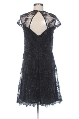 Рокля Esprit, Размер L, Цвят Многоцветен, Цена 24,55 €