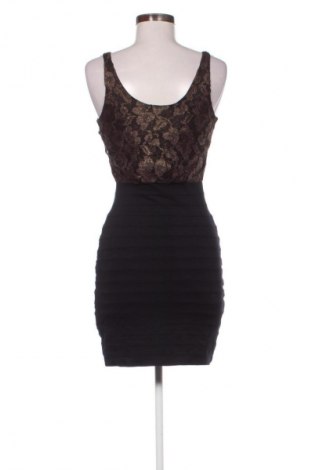 Рокля Express, Размер XS, Цвят Многоцветен, Цена 16,15 €