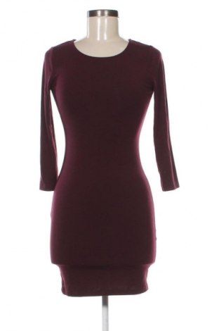 Рокля Forever 21, Размер S, Цвят Червен, Цена 6,64 €