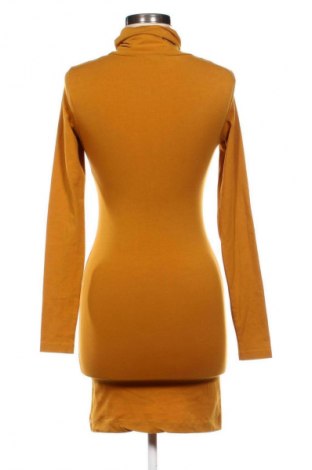 Рокля Gina Tricot, Размер XS, Цвят Жълт, Цена 9,81 €