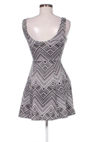 Рокля H&M, Размер XS, Цвят Многоцветен, Цена 19,97 €