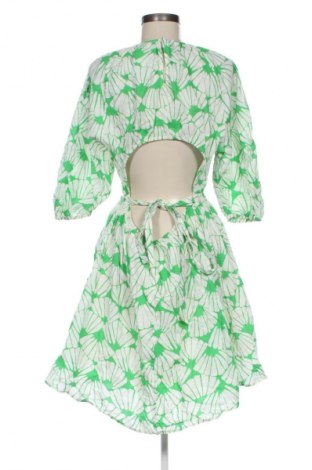 Рокля H&M, Размер L, Цвят Многоцветен, Цена 18,95 €