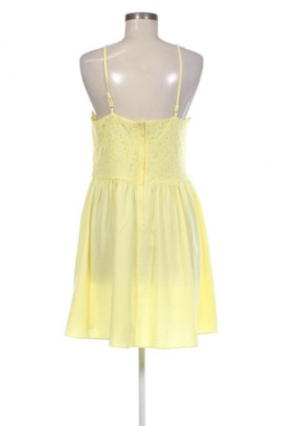 Рокля H&M Divided, Размер S, Цвят Жълт, Цена 6,13 €