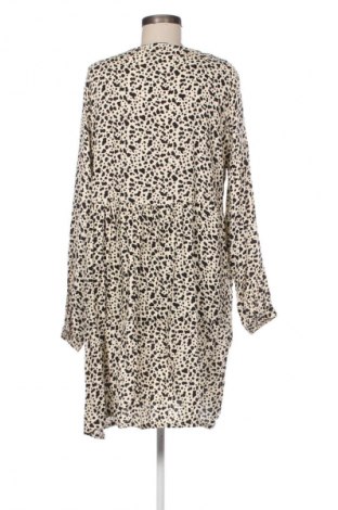 Рокля Janina, Размер XXL, Цвят Многоцветен, Цена 15,00 €