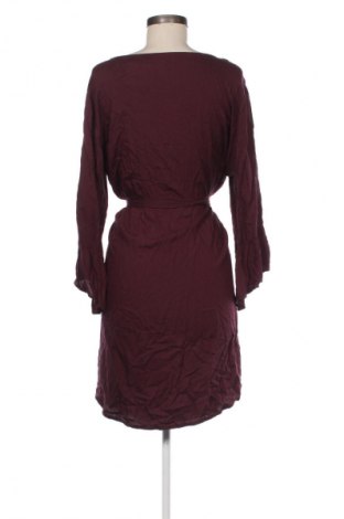 Sukienka Junarose, Rozmiar XL, Kolor Czerwony, Cena 97,99 zł