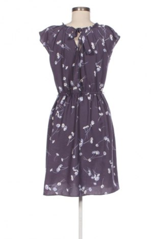 Rochie Lauren Conrad, Mărime M, Culoare Multicolor, Preț 130,99 Lei